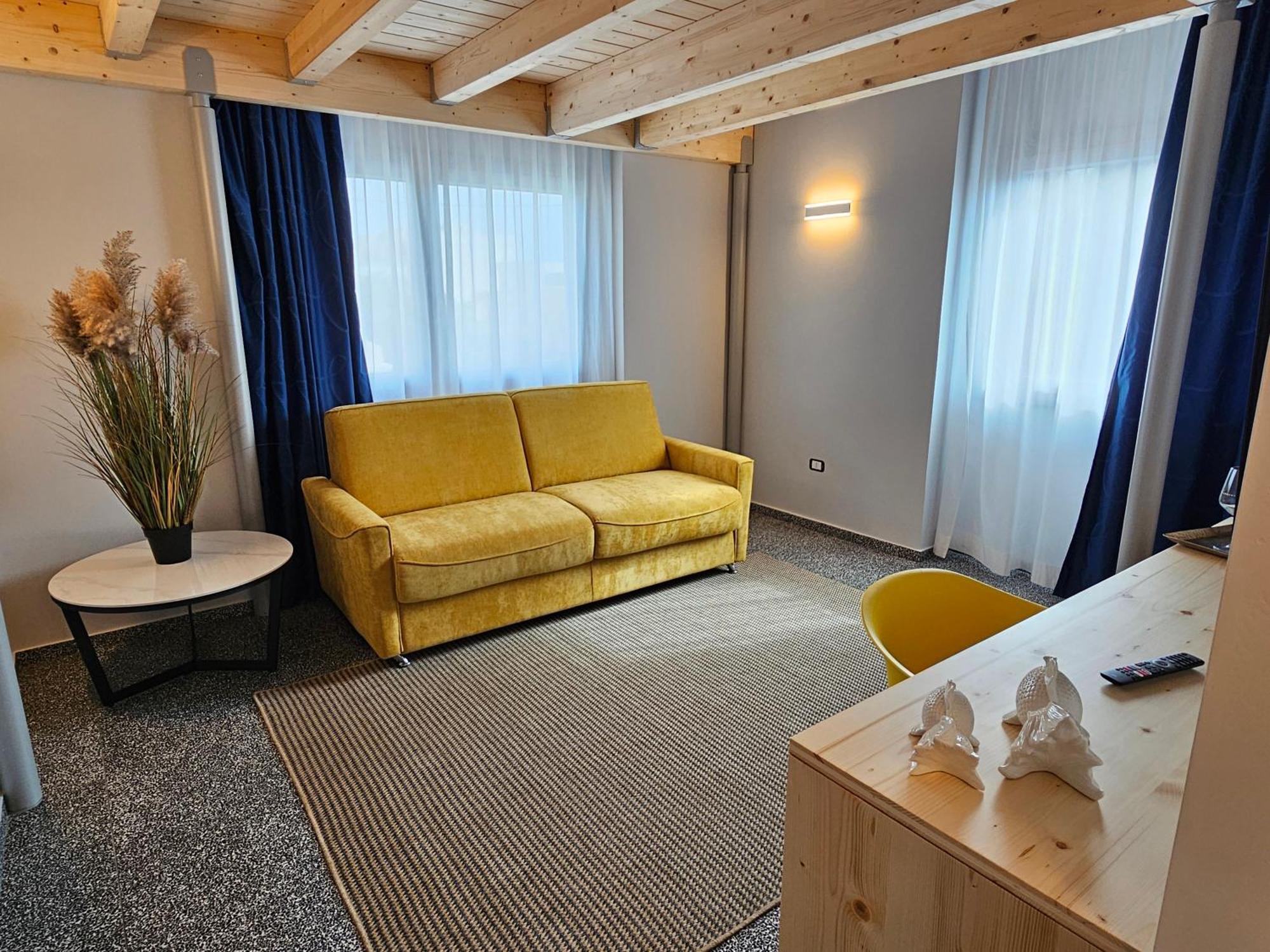 Costiero Elegant Suites B&B ガリポリ エクステリア 写真